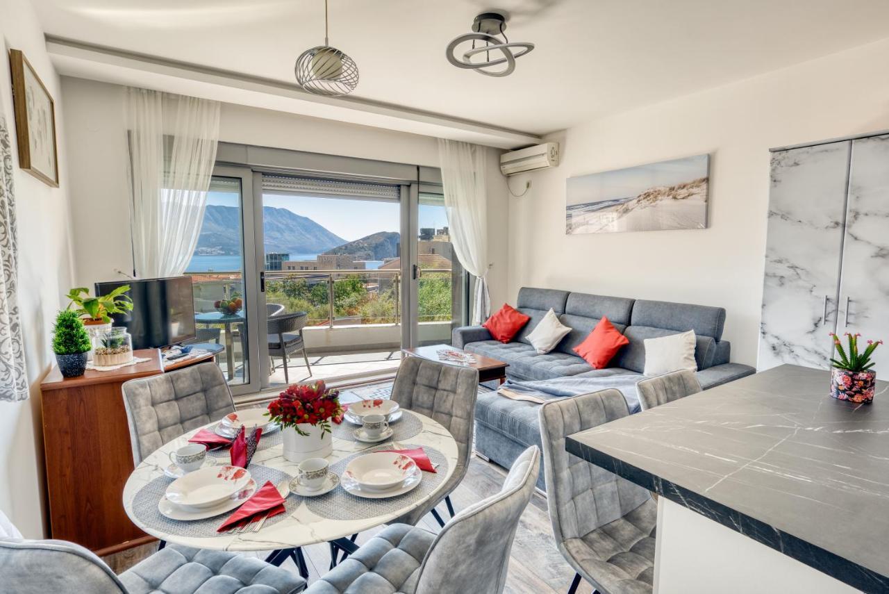 Apartment With A View Будва Екстериор снимка